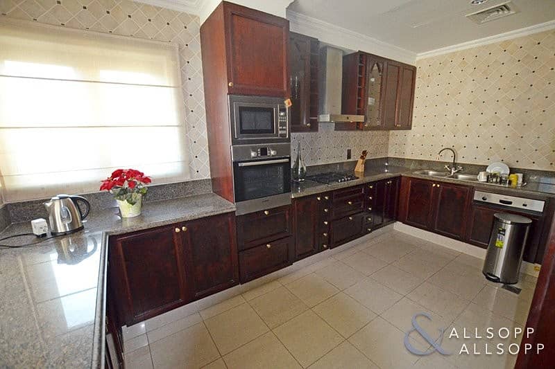 9 Two Bed + Maids | Jacuzzi | Large Terrace