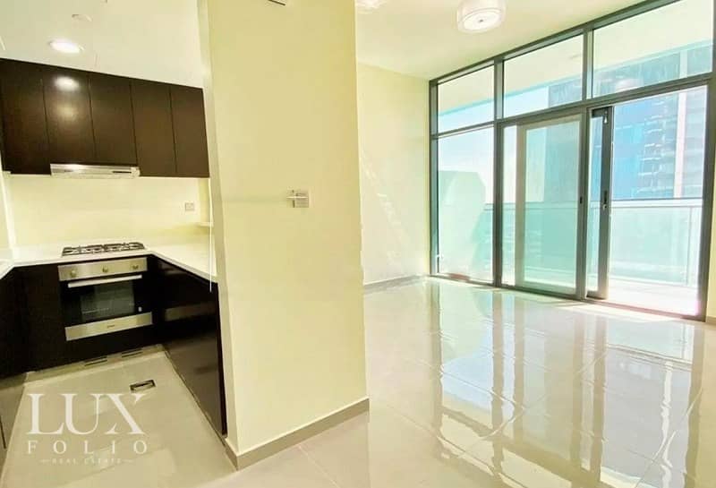 3 BEDROOMS | LUXURY APARTMENT | CANAL VIEW