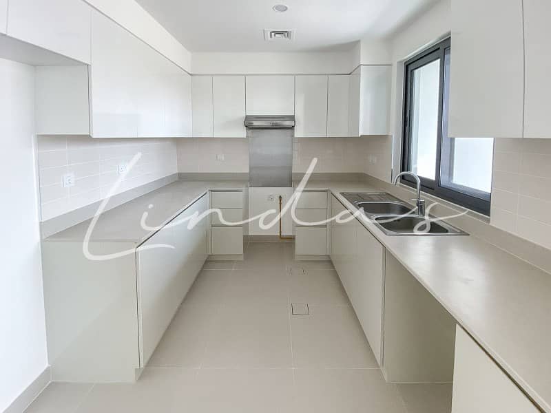 5 Brand New 3 Bed + Maids| Near The Park | Vacant