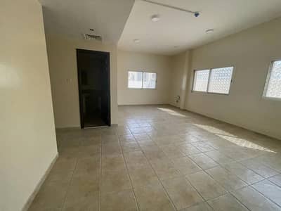 Spacious 3bhk with closed kitchen with master bed room in 52k Spacious 3bhk with closed kitchen with master bed room in 52k