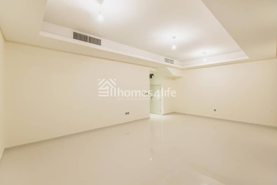 3 INVEST IN YOUR OWN 4 BEDROOM TOWNHOUSE IN DAMAC HILLS READY COMMUNITY