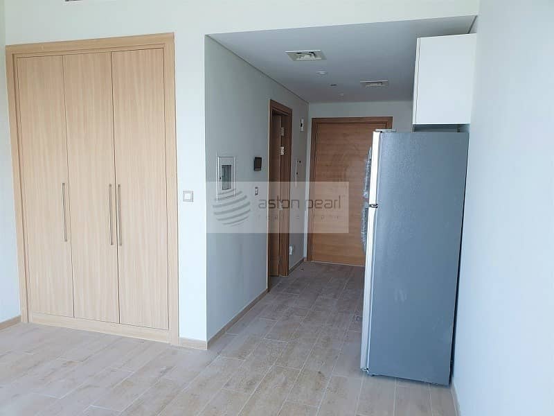 Available Now | Largest Studio Layout |Pool Facing Available Now | Largest Studio Layout |Pool Facing