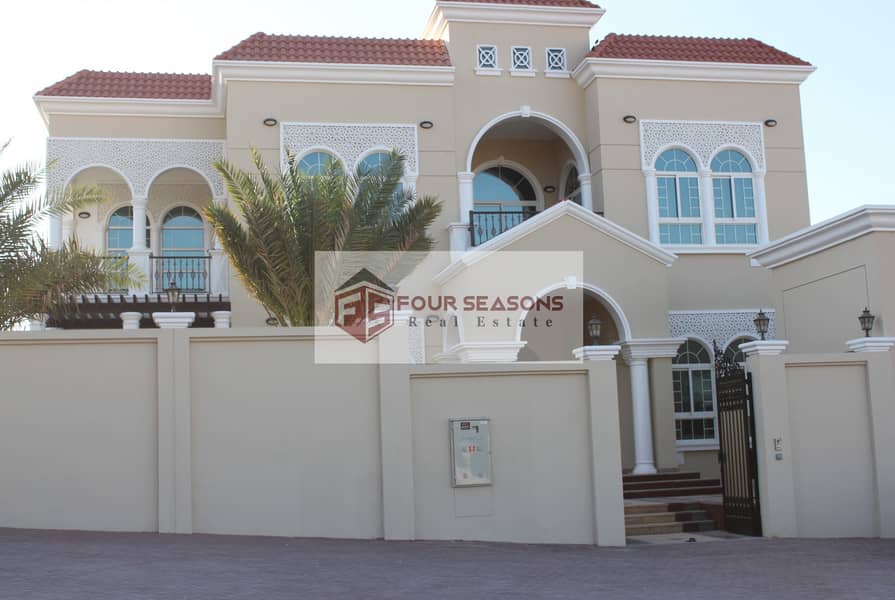 Best Offer 5 BR Spacious Villa