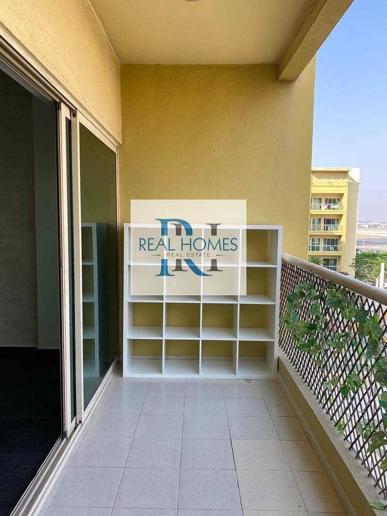 8 2 bedroom with Study! Pool View! Rented Unit