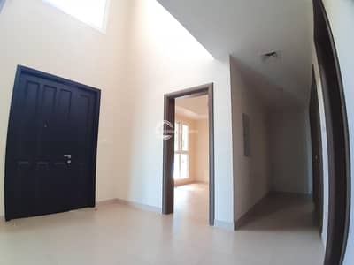 Near To Pool & Close Kitchen With Free Maintenance Near To Pool & Close Kitchen With Free Maintenance