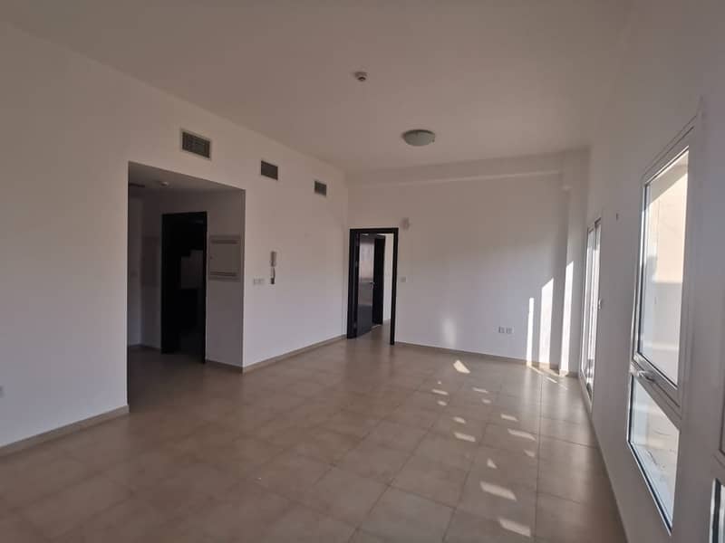 1 Bedroom Closed Kitchen Ready to Move 1 Bedroom Closed Kitchen Ready to Move
