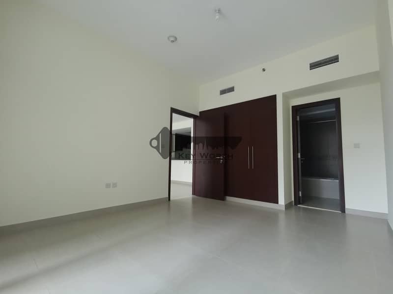 8 water front 1 bed room very bright  apartment in jaddaf