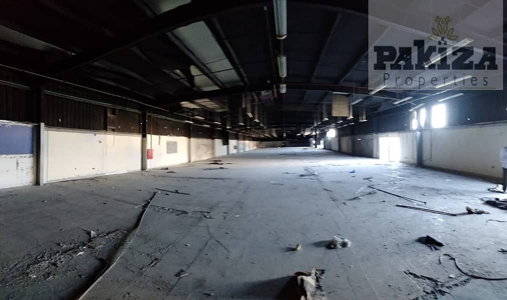 7 Tax Free ! Prime Location Commercial Multipurpose Warehouse  Available In Al Quoz 4 ! At Low Rent