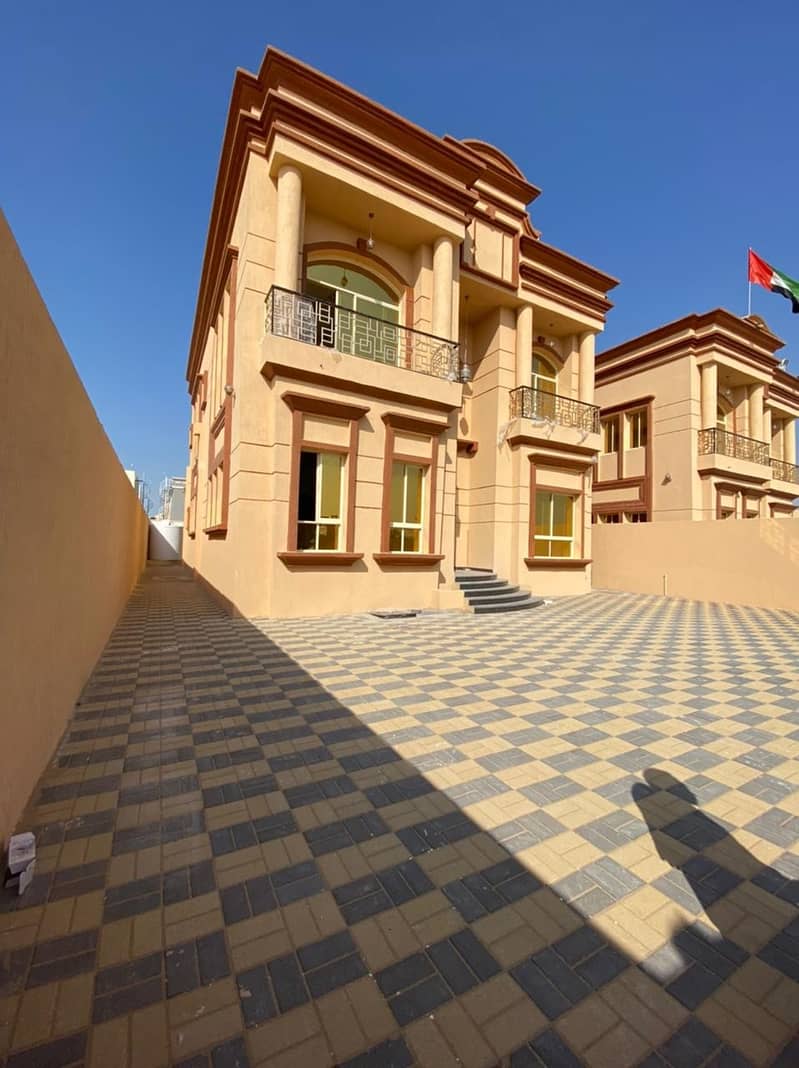 Amazing Offer 5-Bedroom Villa For Sale 5000 sqft ,5 master rooms +Majlis + 2 kitchen + 2 Hall + maid room for Sale in Al mowihat Ajman