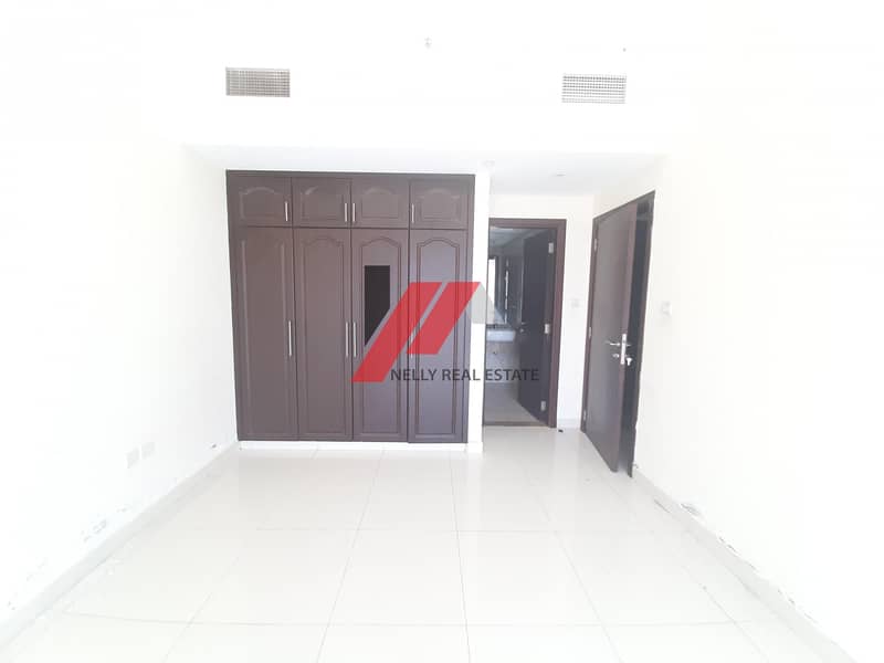 20 1 Month free Spacious 1 BHK With 2 Baths Master Bedroom Gym Pool Parking Only for 33k 4/6 chqs