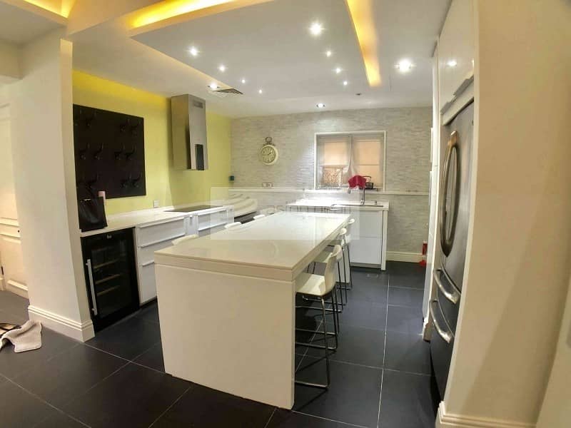 3 Upgraded | Converted 2 Bed | with Private Garden