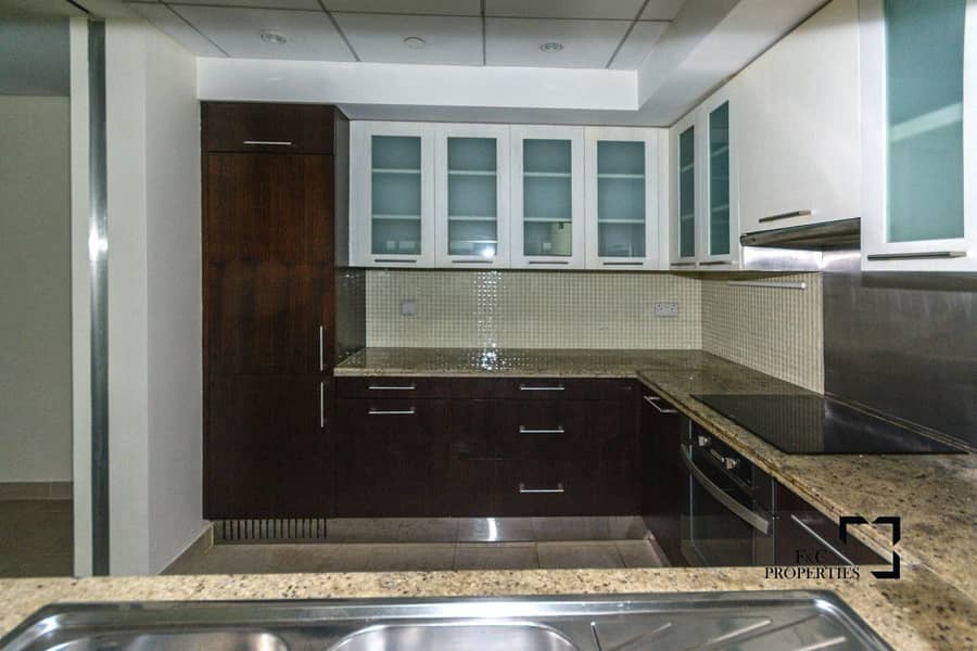 5 Available | Burj View | Chiller Free | 1 Br Apt