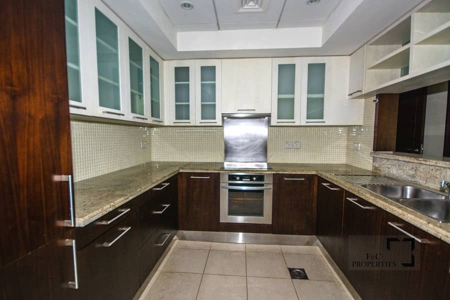 7 Available | Burj View | Chiller Free | 1 Br Apt
