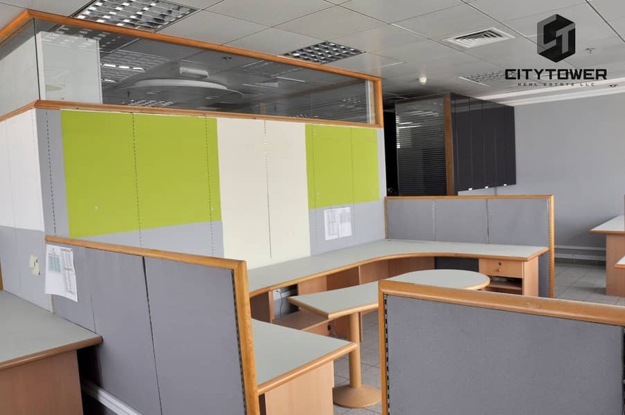 3 Office available in Al Bakhit Centre - Near clock tower