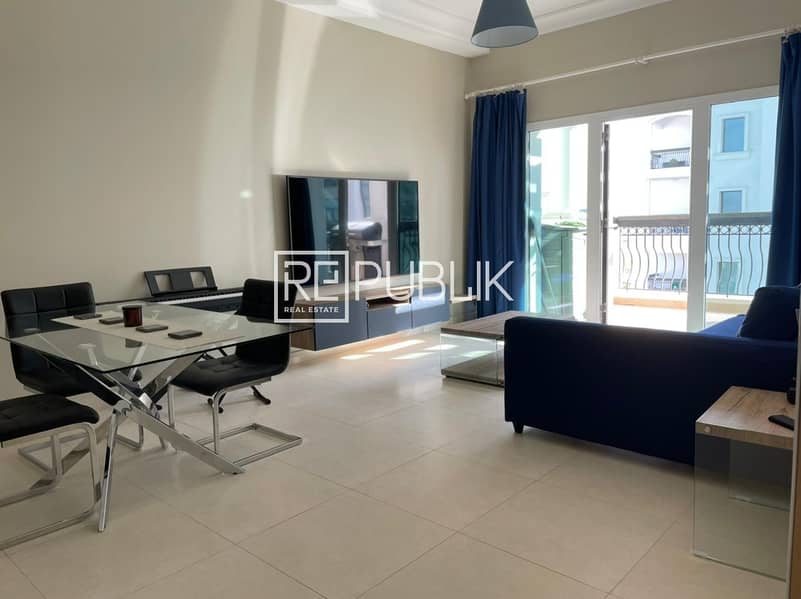 Charming 2 Bedrooms with Big Balcony and Golf View