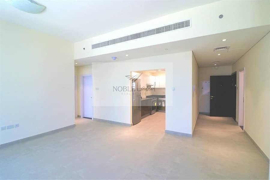 Extra Ordinary Location | Spacious | Mid Floor Extra Ordinary Location | Spacious | Mid Floor
