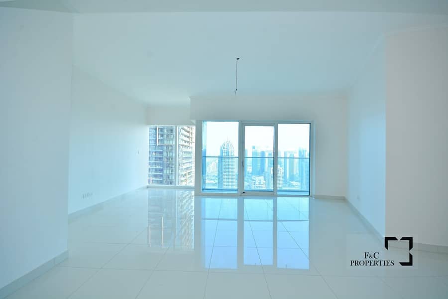 Large 2BR | Closed Kitchen | Marina View