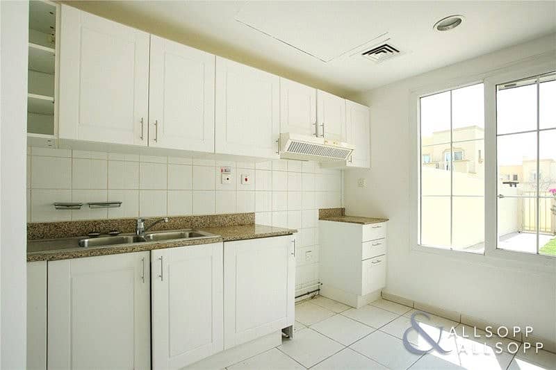 6 Opposite Pool And Park | 2 Bedrooms | 4E