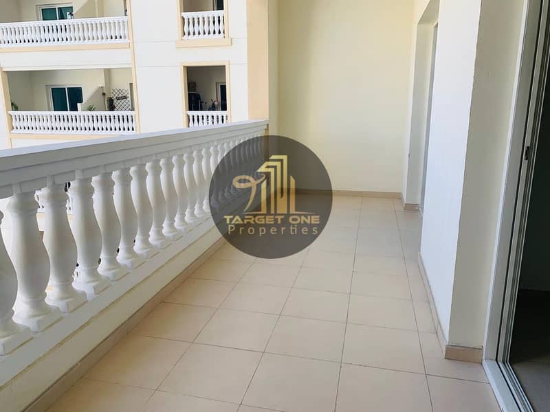 18 1 BHK pull view for rent in The Plaza Residences