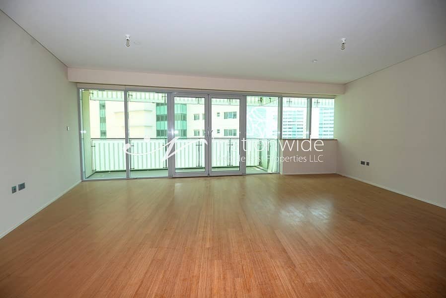 Vacant! Rest And Relax In This Spacious Unit