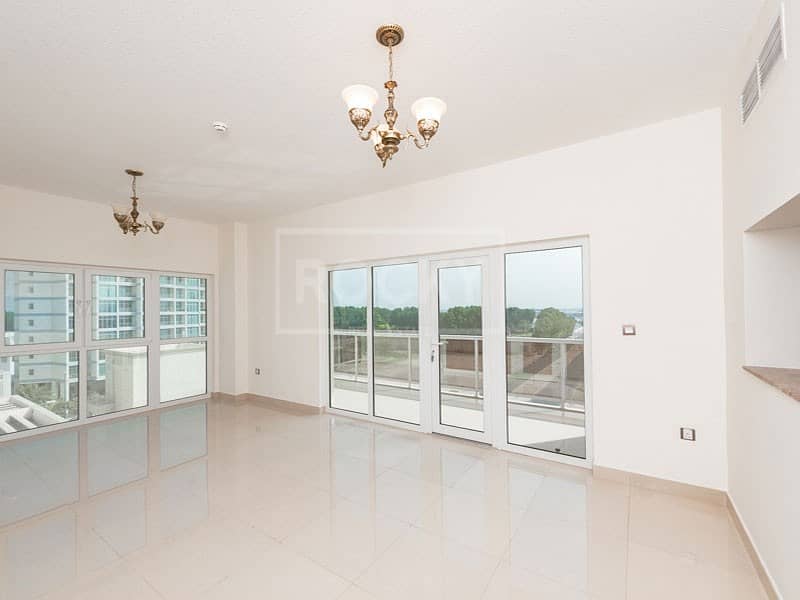 Well Maintained | 2-Bed | Equipped Kitchen | Burj Al Arab View