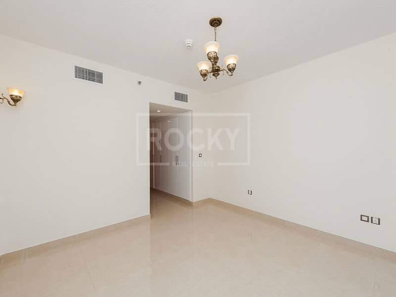 6 Well Maintained | 2-Bed | Equipped Kitchen | Burj Al Arab View