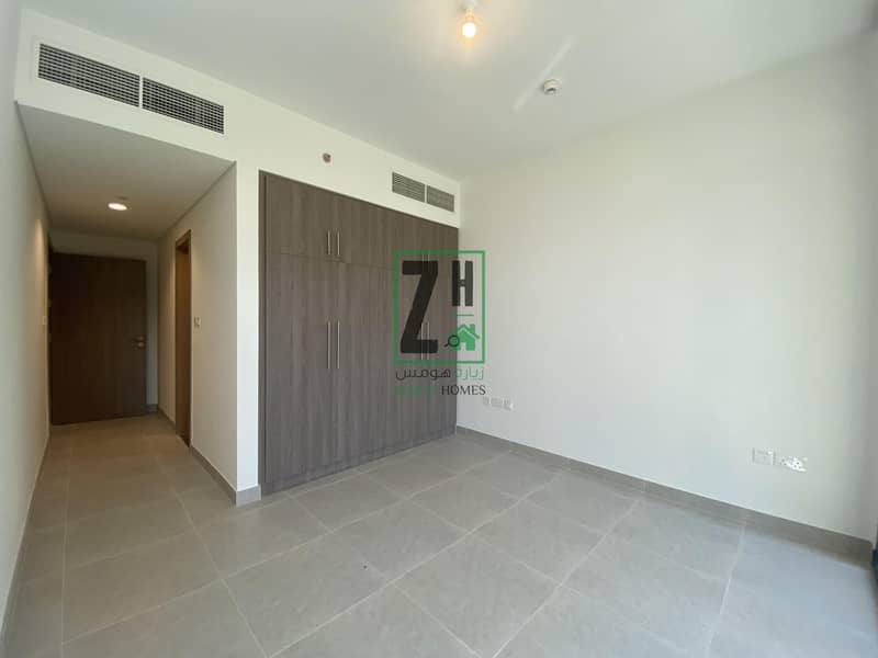 24 Striking 3 Bedroom + Maid's | 5 Bathroom Town House w/ Balcony  Connects to the Garden