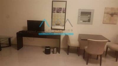 7 HUGE STUDIO IN THE AREA IN LINCON PARK ARJAN 650 SQFT