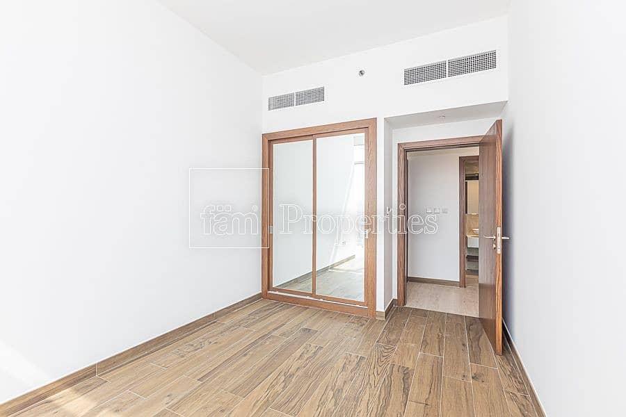 4 Brand New | Large Living Area | Bright Apartment