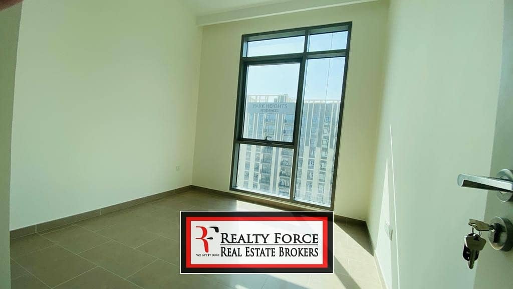 23 HIGH FLOOR | BRAND NEW 3BR | CHILLER FREE