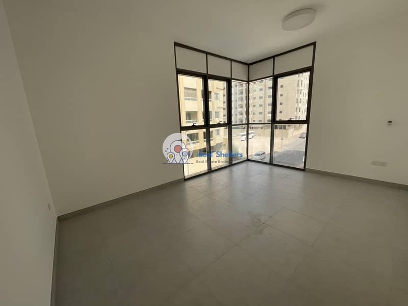 3 EXTRAVAGANT 2 BHK | BIG BALCONY | | 1 MONTH FREE