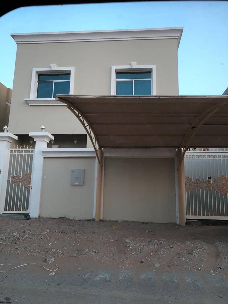 Villa for rent in Ajman Jasmine, super lux finishing The villa has two floors, 5 rooms, a majlis, a hall, and a monsters' hall with air conditioners  The villa has master rooms, large areas, open views, and very close to the main street It is very close t
