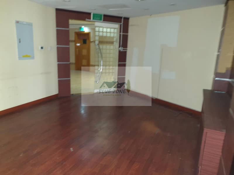 7 CHILLER FREE OFFICE 1565/SQFT  WITH GLASS PARTATION NEAR BY MARRIAT HOTEL