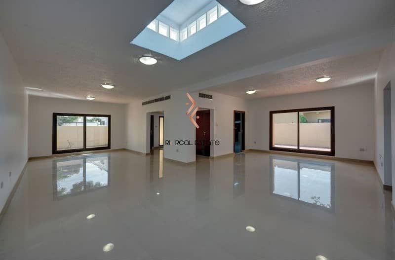 Large 3-bedroom Villa in Jumeirah 3