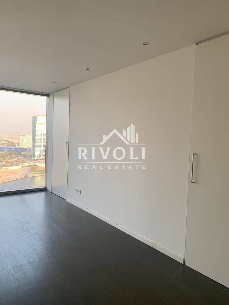 18 Amazing View Office for rent in D1 Tower