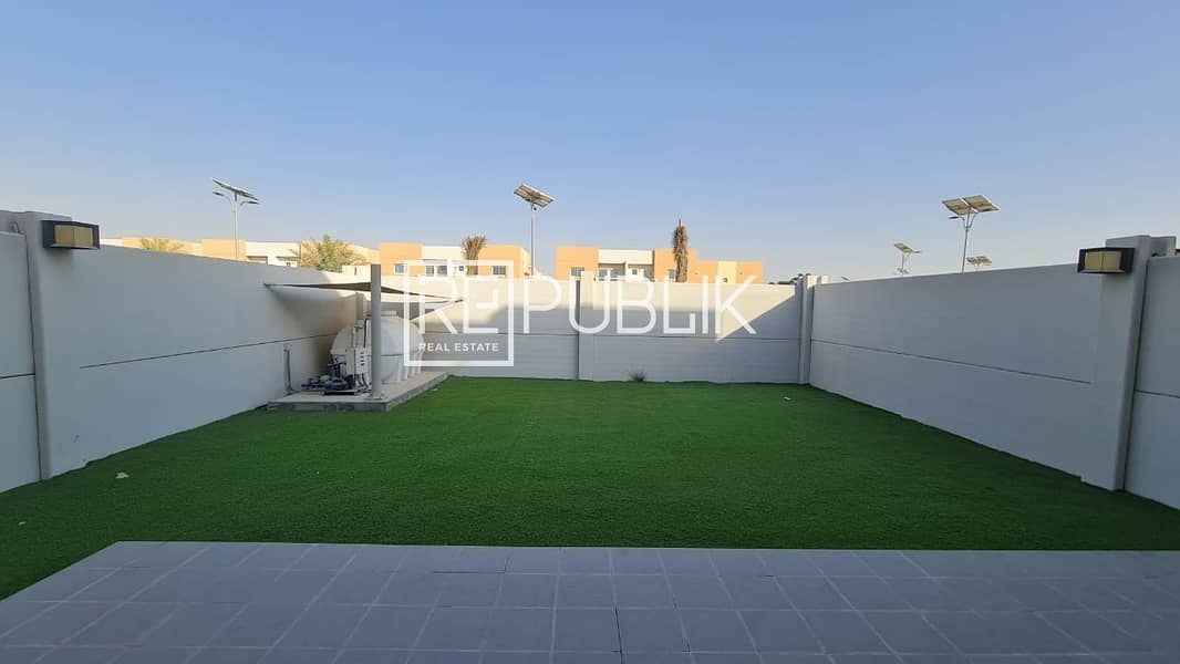 Charming 3 Beds Villa with Private Landscaped Garden