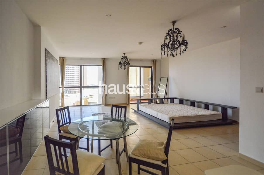 9 Rented | Fully Furnished | Fantastic Location