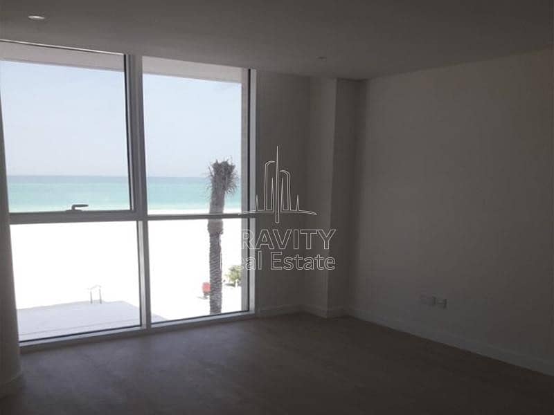 10 Duplex Penthouse W/ Direct Access To The Beach