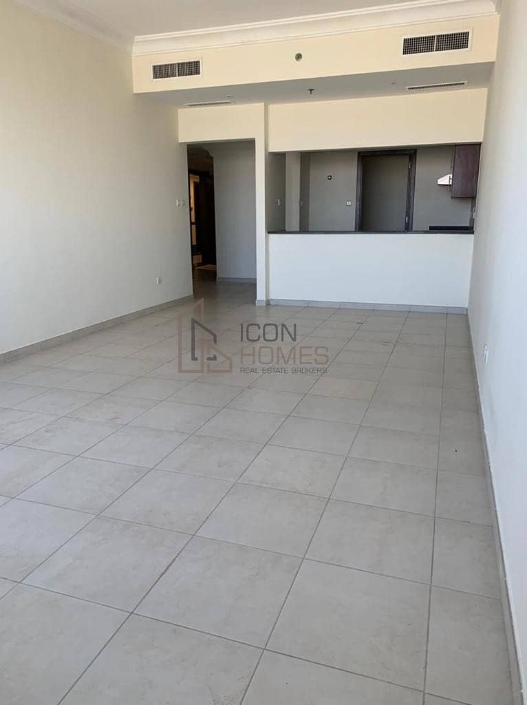 High Floor || Large Layout apartment for Rent