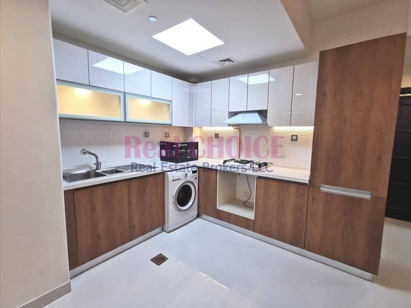 12 High Floor | Brand New 1 Bed | Chiller Free