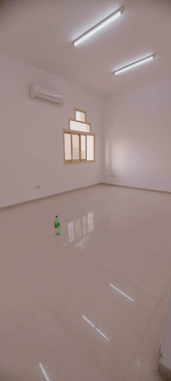 Luxurious 3 Bedroom Majlis Apartment in Villa For Rent at Al Shamkha