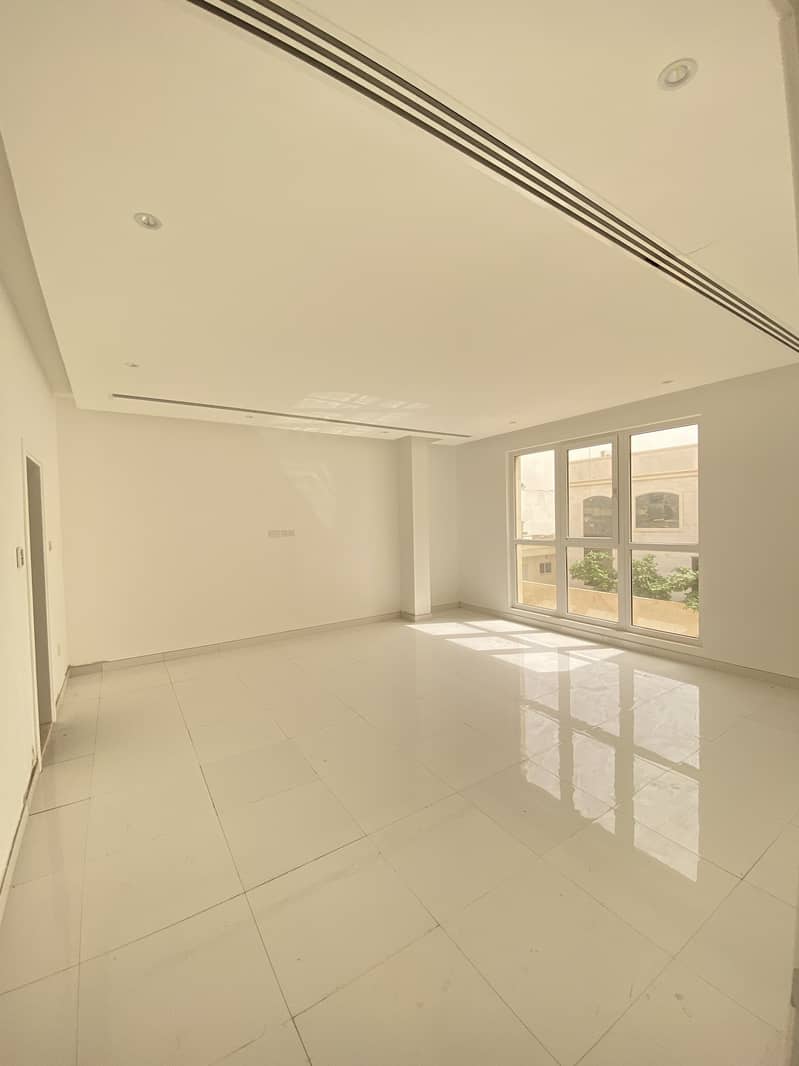 Brand new villa for rent in mizhar 5bedroom