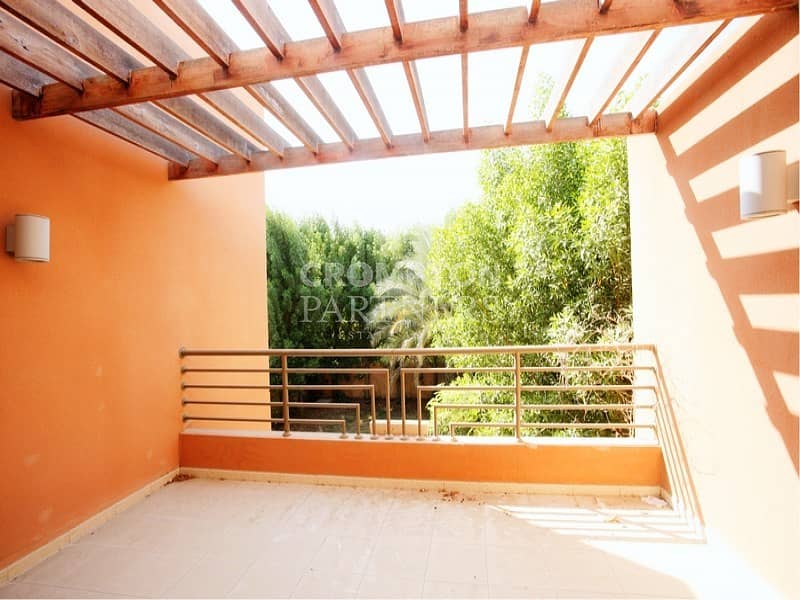 Superb Leafy Villa|Big Garden|Private Pool|Balcony
