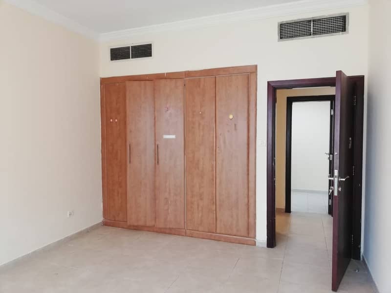 3 Large 3 Bedroom  with Maid's  Deira City Center Metro
