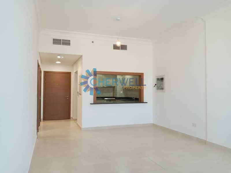 7 HOT DEAL | Great Balcony | Modern Apartment |Vacant