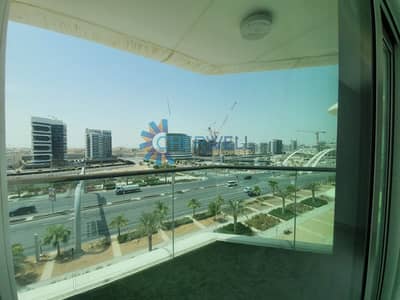 HOT DEAL | Modern Apartment | Great Layout HOT DEAL | Modern Apartment | Great Layout