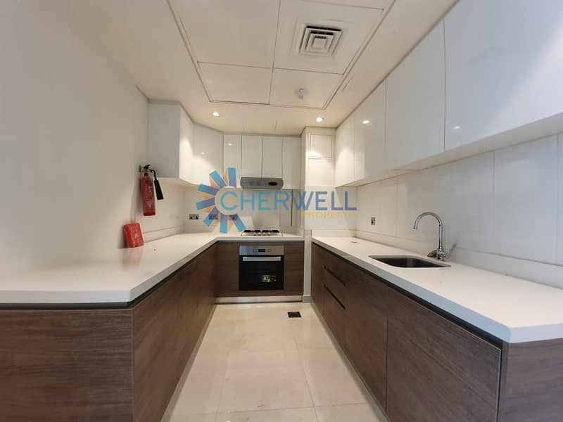 5 HOT DEAL | Modern Apartment | Great Layout