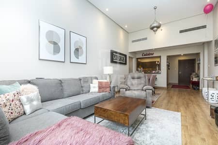 Well-kept and Huge Unit | Prime Location Well-kept and Huge Unit | Prime Location