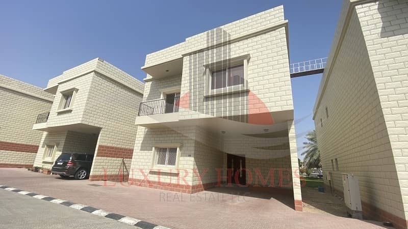 Spacious Compound Villa with Balcony Facilities Spacious Compound Villa with Balcony Facilities