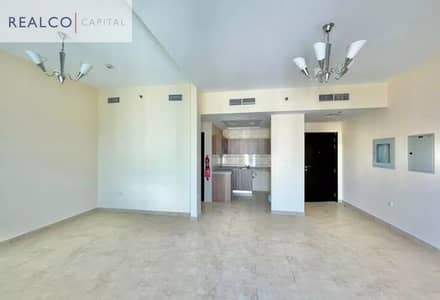 1Bedroom| Higher floor| Vacant on Transfer| Full Lake View | Balcony